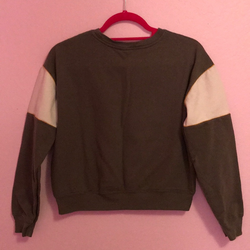 Sweater - Picture 4 of 4